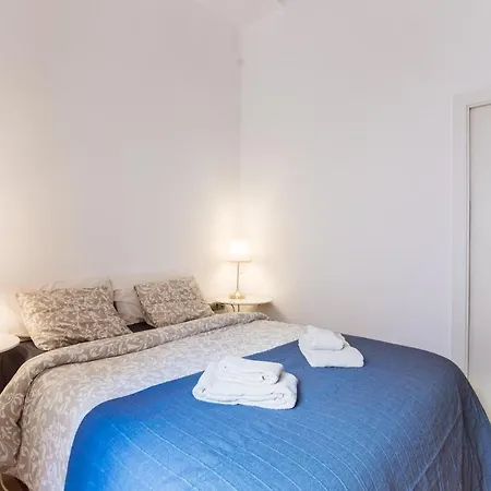 One Bedroom Close To Apartment